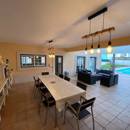 With Palm Tree Heated Pool Bed & Breakfast São Martinho do Porto