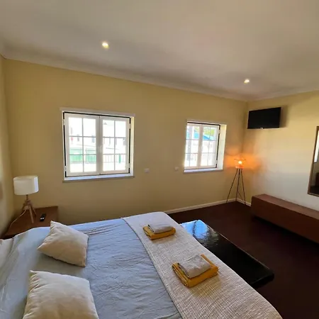 Bed & Breakfast With Palm Tree Heated Pool São Martinho do Porto
