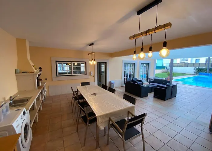 Bed & Breakfast With Palm Tree Heated Pool