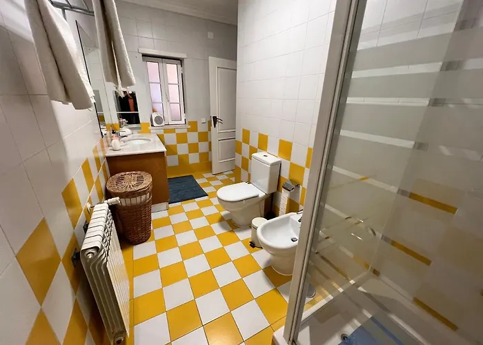 With Palm Tree Heated Pool Bed & Breakfast São Martinho do Porto